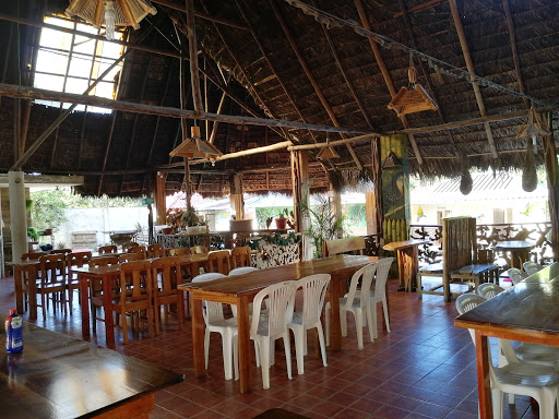 ZOOREFUGIO TARQUI--